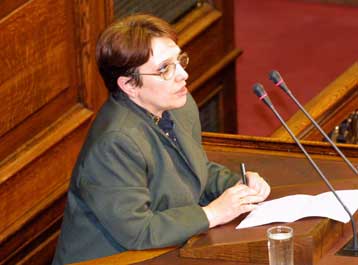 Πυρά του ΚΚΕ κατά της κυβέρνησης για την αναθεώρηση του άρθρου 24 του Συντάγματος