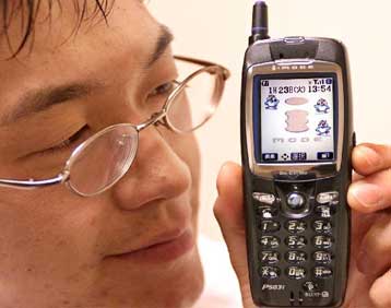 Περιζήτητοι οι προγραμματιστές φορητών συσκευών ασύρματης επικοινωνίας – Λαμβάνουν υψηλότατους μισθο