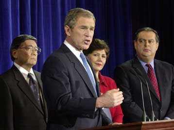 Το ενεργειακό πρόβλημα εξετάζει η κυβέρνηση Μπους – Αναζήτηση συνεργασίας με Καναδά και Μεξικό