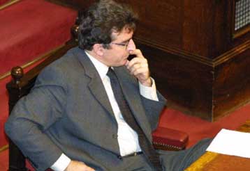 Συναίνεση κυβέρνησης και ΝΔ για την αντιμετώπιση της τρομοκρατίας