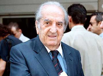 Την πρότασή του για ανασχηματισμό επαναφέρει ο Ευ.Γιαννόπουλος – Βολές εναντίον Βενιζέλου και Τσουκά