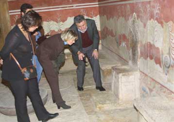 Στο Ηράκλειο η Ν.Παζαΐτη για να παρευρεθεί σε πολιτιστική εκδήλωση