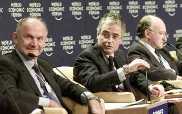 Ο κρατικός παρεμβατισμός στο στόχαστρο των Ευρωπαίων επιχειρηματιών στο Νταβός