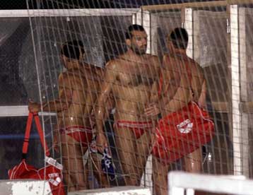 Με το αριστερό ο Ολυμπιακός στον όμιλο του Champions Cup, 8-6 από τη Φερεντσβάρος