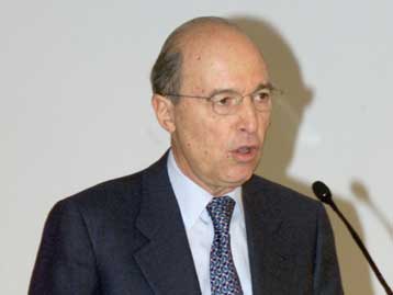 Συλλυπητήριο τηλεγράφημα Σημίτη προς τον Ινδό ομόλογό του για τα θύματα του σεισμού