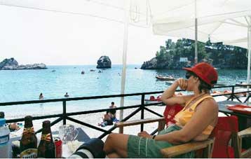 Πρόγραμμα επιδότησης 40 ευρώ ανά τουρίστα ετοιμάζει το ΥΠΑΝ