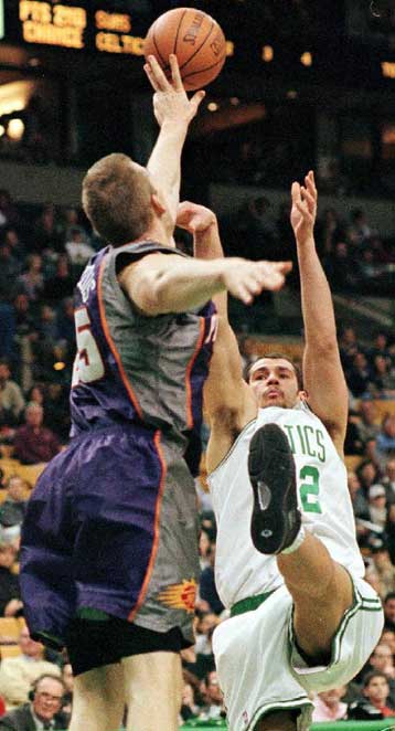 Το μεγάλο στοίχημα του Ιάκωβου Τσακαλίδη στο ΝΒΑ – Οι Σανς ποντάρουν στον Έλληνα σέντερ