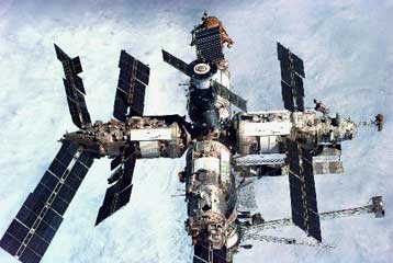 Αυξάνει η ένταση εν όψει της πτώσης του Μιρ