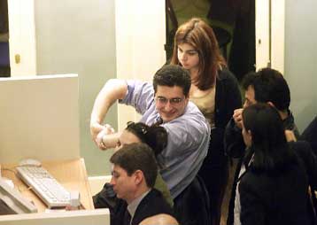 Με μικρά κέρδη 0,12% έκλεισε το ΧΑΑ την Παρασκευή