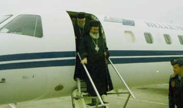 Στον Πάπα «πετά το μπαλάκι» ο Χριστόδουλος για την επίσκεψή του στην Ελλάδα