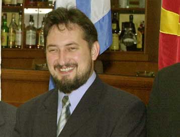 Μαζικές και με πολιτικό κίνητρο οι υποκλοπές στην ΠΓΔΜ, αποφαίνεται η Βουλή της χώρας