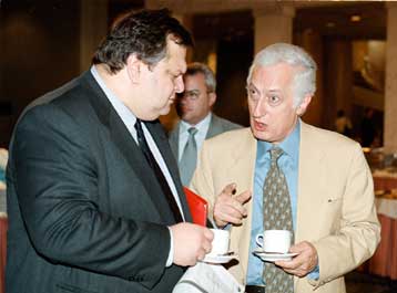 Υπέρ του ασυμβίβαστου οι περισσότεροι βουλευτές του ΠΑΣΟΚ – Νέες ρυθμίσεις ανακοίνωσε ο Σταθόπουλος