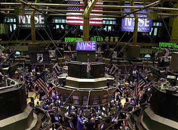 Πτώση του Nasdaq, άνοδος του Dow Jones κατά το άνοιγμα της Πέμπτης