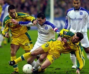 Ντέρμπι Μπορντό – Ναντ, Παρί Σεν Ζερμέν – Οσέρ, Μετζ – Μπαστιά,  Λυών – Σεντ Ετιέν για το κύπελλο Γα