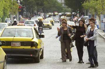 Νέες αυξήσεις στα κόμιστρα των ταξί – Ξεκίνησε ο διάλογος υπουργείου Μεταφορών – αυτοκινητιστών