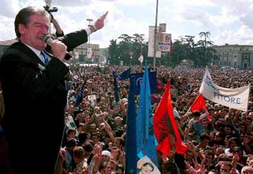 Παραιτήθηκε ο πρόεδρος της εκλογικής επιτροπής της Αλβανίας επικαλούμενος πιέσεις