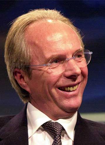 Στην Αστον Βίλα μένει ο Τζέιμς έως και το 2004