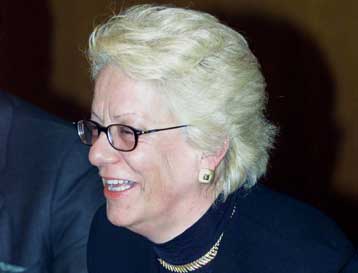 Νέα εντάλματα σύλληψης κατά Μιλόσεβιτς και των συνεργατών του παραδίδει η Ντελ Πόντε στο Βελιγράδι