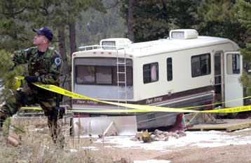 Σε διαπραγματεύσεις με τους δύο εναπομείναντες δραπέτες των φυλακών του Τέξας βρίσκεται η αστυνομία