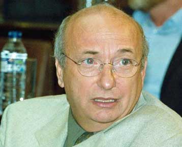 Σε κόντρα εξελίσσεται η πρόταση του Θ.Τσουκάτου για το ελάχιστο εγγυημένο εισόδημα