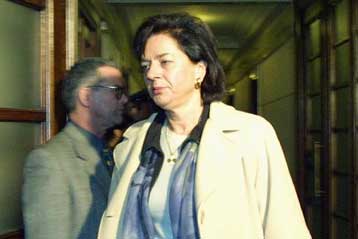 Iκανοποίησε το αίτημα της ΑΔΕΔΥ η Β.Παπανδρέου – Συνάντηση την Τετάρτη το μεσημέρι