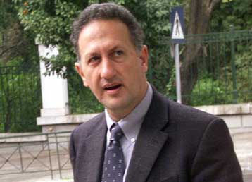 Οι πολιτικές εξελίξεις και η πορεία του ΠΑΣΟΚ στο επίκεντρο της συνάντησης Σημίτη – Σκανδαλίδη