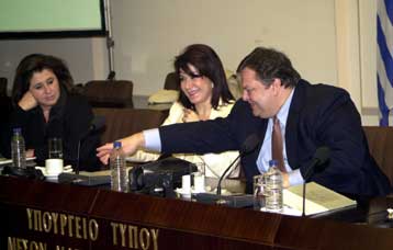 Τα βραβεία που θεσμοθετούνται στο πλαίσιο της Πολιτιστικής Ολυμπιάδας