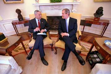 Το Ισραήλ προσεγγίζει την κυβέρνηση Μπους