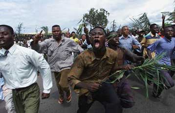 Δεν κρίνει αναγκαία την επέμβαση ειρηνευτικών δυνάμεων στο Κονγκό ο Κόφι Ανάν