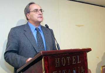 Τη συνεργασία του διαγραφέντος από το ΚΚΕ Αντ.Ντρέκου ανακοίνωσε ο Κωνσταντόπουλος