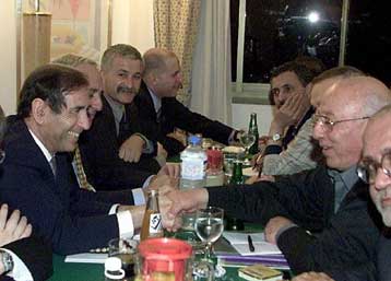 Αμυδρά ίχνη αισιοδοξίας στις ειρηνευτικές διαπραγματεύσεις Ισραηλινών – Παλαιστινίων