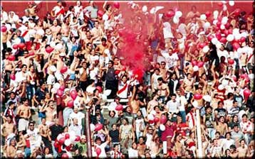 Διακόπηκε λόγω επεισοδίων το κλασικό ντέρμπι της Αργεντινής Ρίβερ Πλέιτ – Μπόκα Τζούνιορς