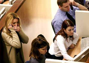 Συνεχίζεται ο κατήφορος για τη Σοφοκλέους – Κάτω από τις 3.100 μονάδες ο γενικός δείκτης