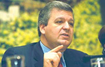 Τα μέτρα της κυβέρνησης για την ισότητα στην εργασία παρουσιάζει ο Χρ.Πρωτόπαπας στη Σουηδία