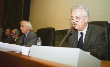 Τροποποιήσεις στους όρους των πιστωτικών καρτών θα εξετάσει ο Αρειος Πάγος