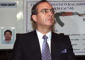 Σε συλλήψεις οκτώ ατόμων από το περιβάλλον του Μοντεσίνος προέβη η αστυνομία του Περού