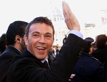 Αριστερό τρομοκράτη χαρακτηρίζει τον Φίσερ ο Χάιντερ