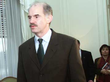 Απάντηση Γ.Παπανδρέου στις αιτιάσεις Κανέλλη – Σκυλλάκου για τη διαχείριση πόρων του ΥΠΕΞ