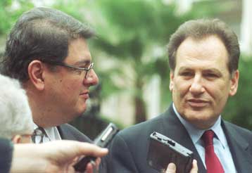 Λαλιώτης και Βερελής ενώνουν τις δυνάμεις τους για να λειτουργήσει το Μάρτιο το νέο αεροδρόμιο στα Σ