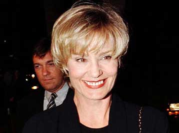 Η Τζέσικα Λανγκ στο δρόμο για το θεατρικό βραβείο Λόρενς Ολίβιε