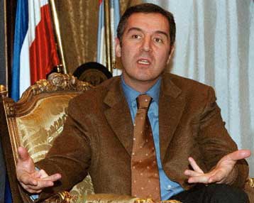 Λάβρος ο Ιταλός υπουργός Οικονομικών κατά Τζουγκάνοβιτς – Τον κατηγορεί για ανάμειξη στη μαφία