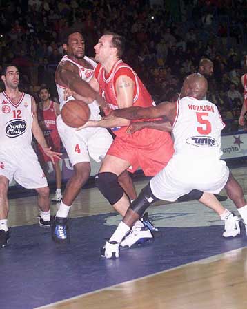 Απογοητευτικός ο Ολυμπιακός ηττήθηκε στην Ιερουσαλήμ από τη Χάποελ με 83-70 – Επόμενος αντίπαλος η Β