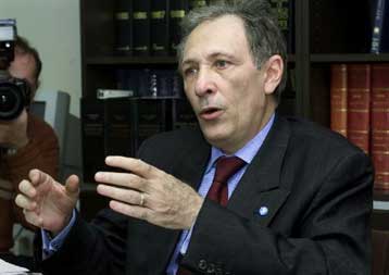 Εριστικός ο Τζεμ για την αναγνώριση της γενοκτονίας των Αρμενίων από τη Γαλλία