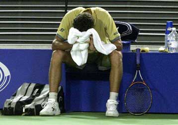 Σοκ για τον Γκουστάβο Κέρτεν στο αυστραλιανό Όπεν – Αποκλείστηκε στο δεύτερο γύρο από το Βρετανό Ρου