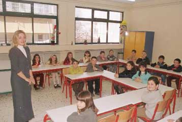 Διπλάσια επιδόματα στους εκπαιδευτικούς εισηγείται αρμόδια επιτροπή