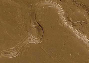 Τα κανάλια του Αρη μπορεί να σχηματίστηκαν από πάγο και όχι από νερό