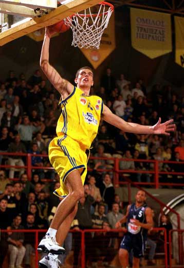 Αγγιξε τη νίκη και την πρώτη θέση το Περιστέρι, αλλά ηττήθηκε με 71-69 από την Παφ Μπολόνια