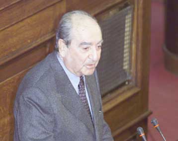 Συμφωνία ΠΑΣΟΚ και ΝΔ στη συνταγματική αναθεώρηση ζήτησε ο Μητσοτάκης