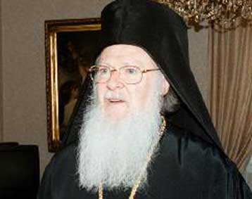 Βαρύ το κλίμα στο Φανάρι μετά τη συνέντευξη του μητροπολίτη Πειραιώς Καλλίνικου