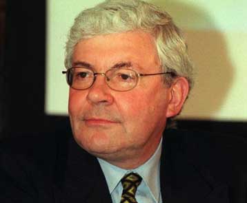 Την υποστήριξη των εργαζομένων της στη συγχώνευση με την Abbey κερδίζει η Lloyds